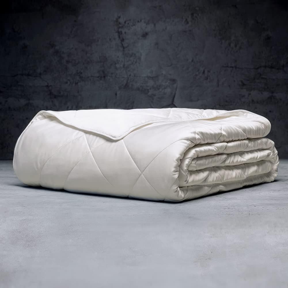 Luxome Lightweight Bamboo Blanket - image 1