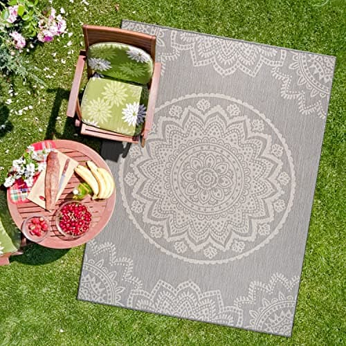 CAMILSON Outdoor Rug 8x10 Medallion Grey/White - image 1