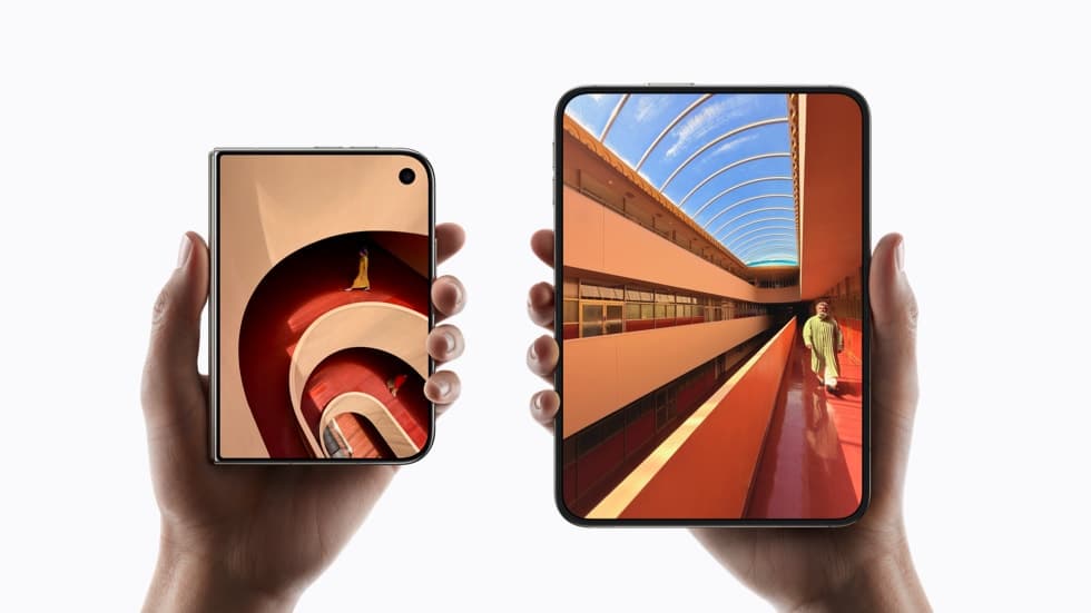 Apple iPhone Duo, Two displays, one aspect ratio 1